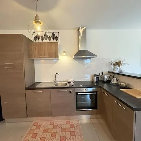 Joli Mas Ca-mar بيت للعطل آرْلْ